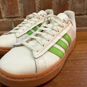 Adidas grand court alpha - women’s 7
